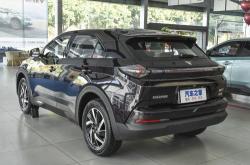 两种动力可选 哪吒首款中大型SUV哪吒L将于4月上市