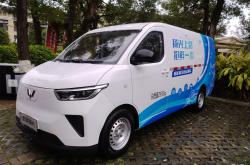 新能源商用车迎来新卷王，五菱扬光7.18万元起售