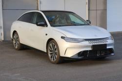 或为品牌首款增程车型 阿维塔15谍照曝光