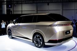 四座超豪华旗舰MPV 极氪009光辉将于4月19日上市