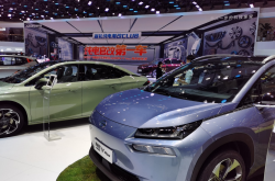 新造车三强，激战正酣