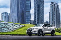 又到秀肌肉的时候？ 试驾全新一代缤智