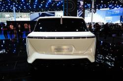 飞凡RC7内饰图曝光 配备双联屏