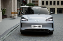 “温暖迎新春，人保车险守护每一程”中国人保携手徐州北骏汽车续保宣传