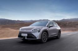 “温暖迎新春，人保车险守护每一程”中国人保携手徐州高新埃安汽车续保宣传