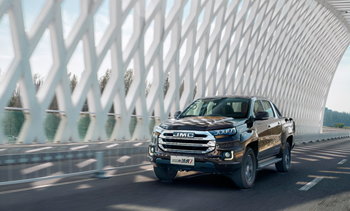 新款凯迪拉克XT6官图发布 将广州车展正式上市